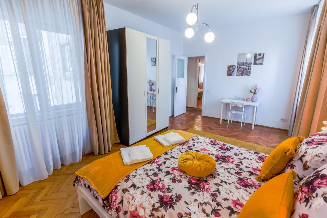 Ultracentral Golden Gatehouse 3 Bdrm Бухарест Экстерьер фото