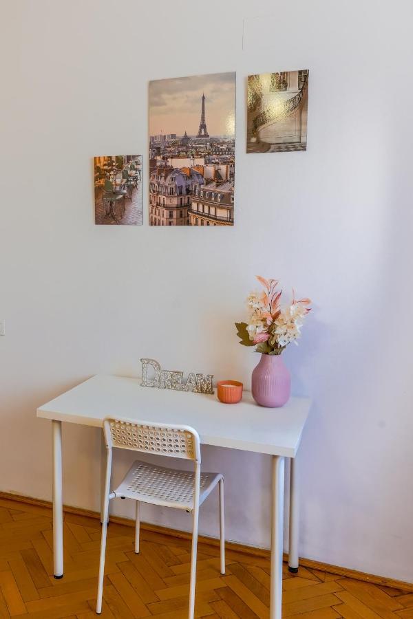 Ultracentral Golden Gatehouse 3 Bdrm Бухарест Экстерьер фото