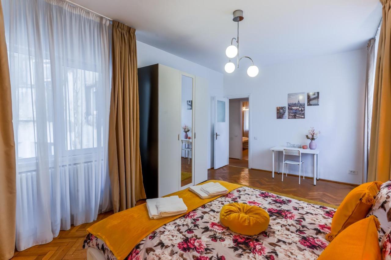 Ultracentral Golden Gatehouse 3 Bdrm Бухарест Экстерьер фото