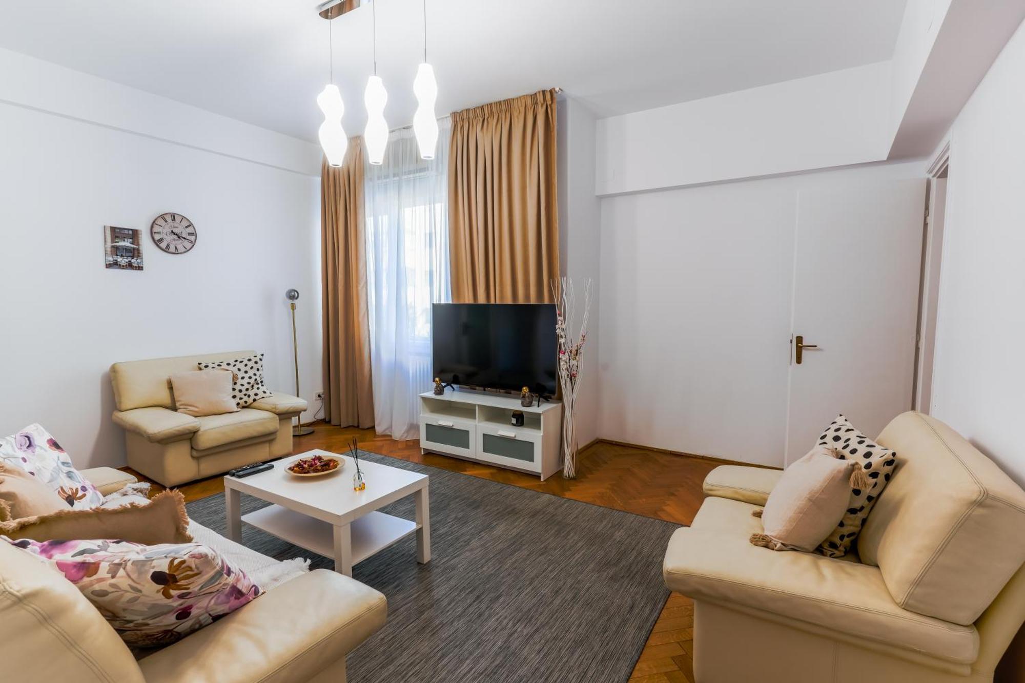 Ultracentral Golden Gatehouse 3 Bdrm Бухарест Экстерьер фото