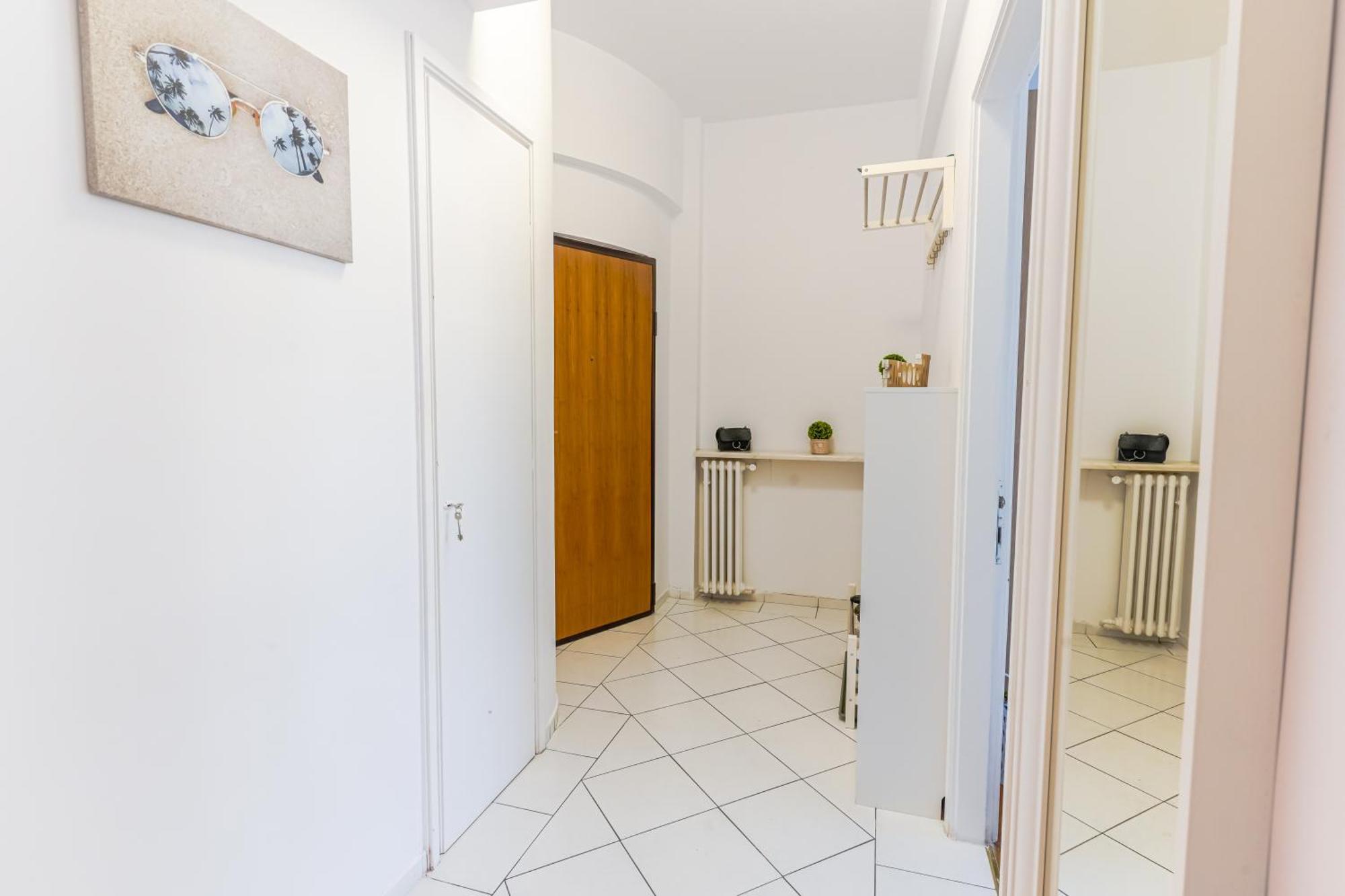 Ultracentral Golden Gatehouse 3 Bdrm Бухарест Экстерьер фото